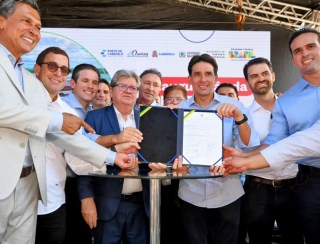 João Azevêdo e ministro Sílvio Costa Filho entregam nova estrutura do Porto de Cabedelo e destacam importância da obra na economia paraibana 