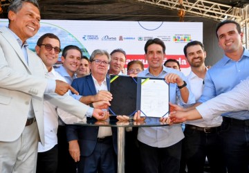 João Azevêdo e ministro Sílvio Costa Filho entregam nova estrutura do Porto de Cabedelo e destacam importância da obra na economia paraibana 