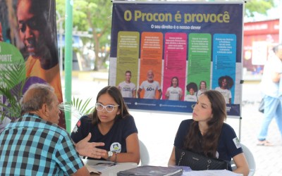 Procon-CG encerra Semana do Consumidor com mutirão de renegociação de dívidas na Praça da Bandeira