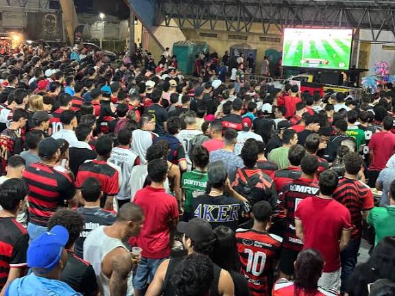Final da Copa Conmebol Libertadores reúne multidão no Parque do Povo, em Campina Grande