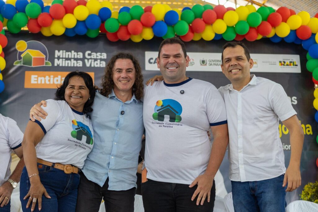 Prefeito, vice e lideranças de Alagoinha agradecem a Veneziano articulação para a construção de residencial na cidade