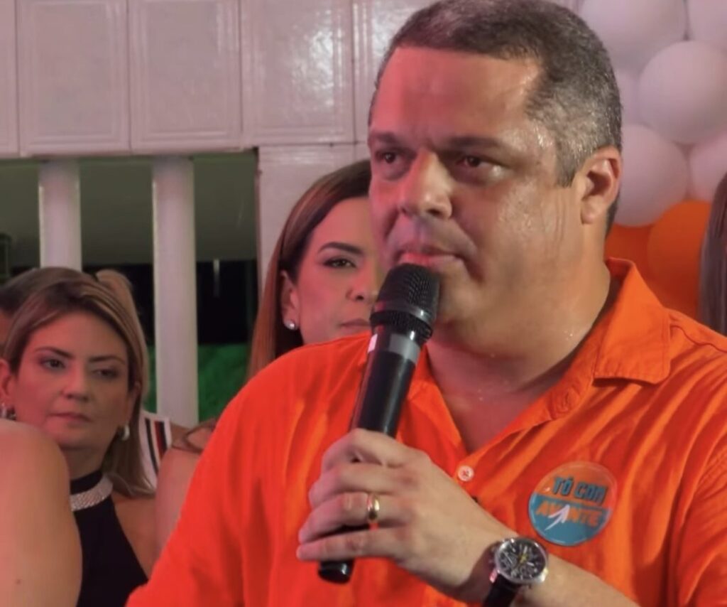 Prefeito de Cabedelo adere à chapa governista e confirma apoio a Lucas