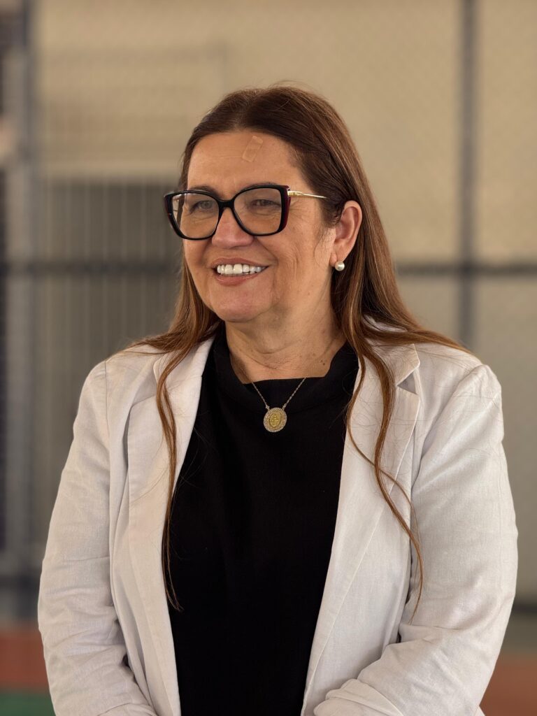Eliane Galdino anuncia reajuste de 13% para professores de Pocinhos