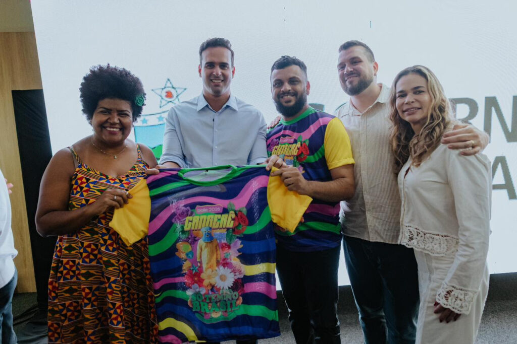 Lucas Ribeiro assina termos de fomento e destaca maior apoio já realizado a eventos do período carnavalesco em Campina Grande