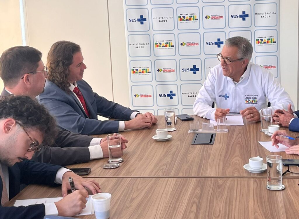 Ministro da Saúde Alexandre Padilha elogia postura de Veneziano na condução do Orçamento da Saúde para o Brasil em 2026