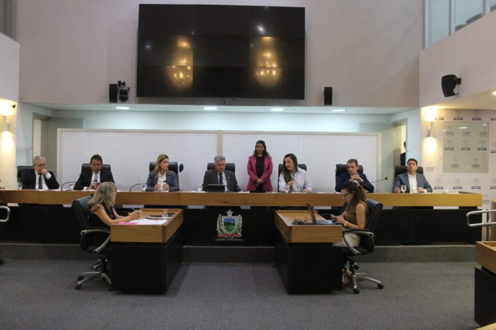 CCJ da Assembleia aprova nomes de Deusdete Queiroga e Taciano Diniz para conselheiros no TCE-PB