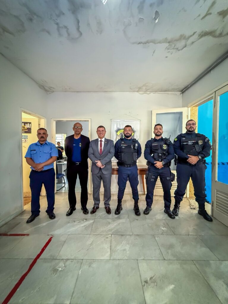 Vereador Dinho Papaléguas realiza visita técnica à sede da Guarda Municipal e reforça apoio às pautas da categoria.