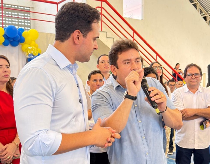 Helder Carvalho recepciona Lucas Ribeiro em Sousa, destaca ações em parceria com o Estado e reforça pedido por Centro de Comercialização