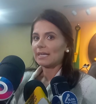 Kallynã Dias assume vaga na Câmara de Campina Grande e reforça pautas de saúde e autismo