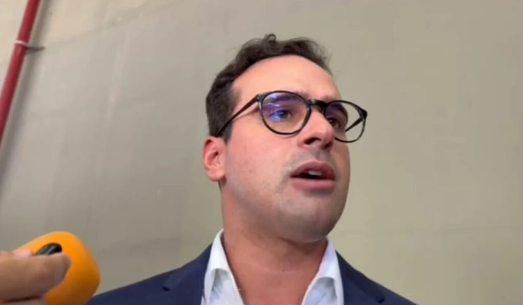 Após saída de Jhony Bezerra da base governista, Lucas Ribeiro diz que o médico é quem deve explicações: “Essa missão é dele”