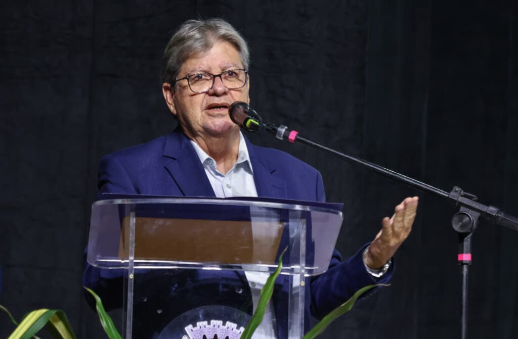João Azevêdo prestigia inauguração do Teatro Municipal de Patos: “um momento histórico e de celebração de um sonho”
