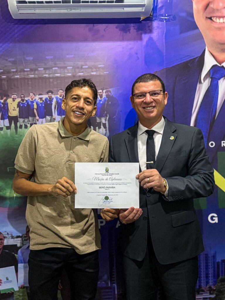 Dinho Papa-Léguas entrega reconhecimento público ao atleta de X1 Berô Paraíba