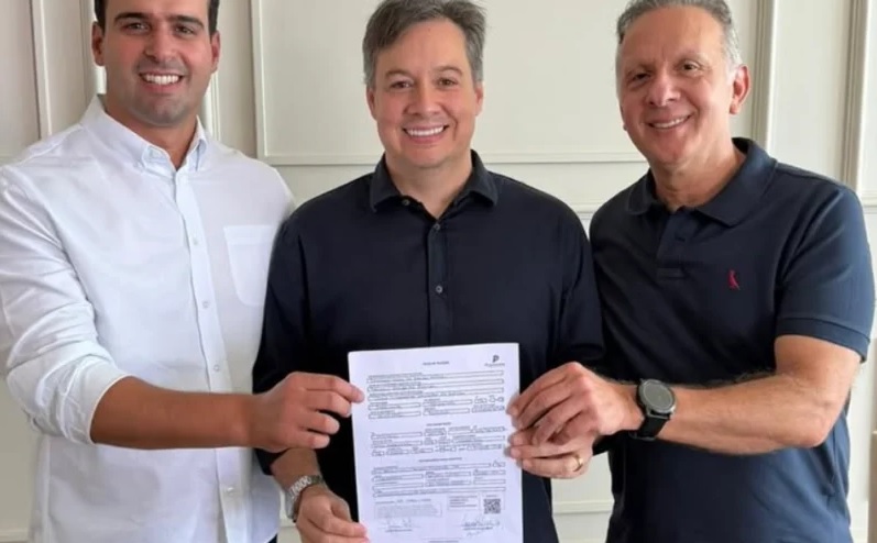 Junior Araújo deixa o PSB e oficializa filiação ao PP para disputar novo mandato na ALPB