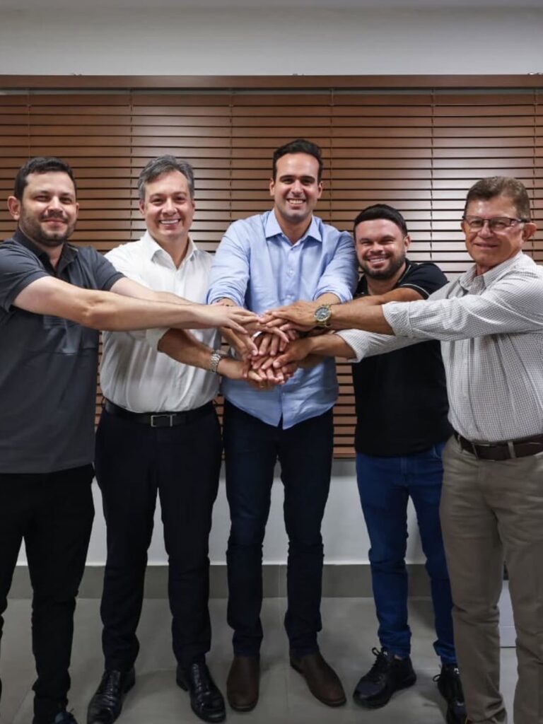 Prefeito de Pedra Branca, Bastinho, anuncia apoio à reeleição de Lucas Ribeiro ao Governo da Paraíba
