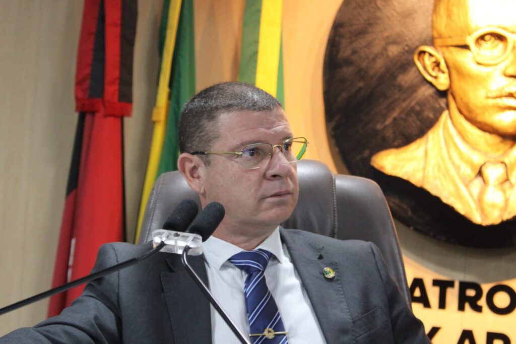 Requerimentos de Dinho Papa-léguas são atendidos e garantem manutenção de importantes espaços públicos em Campina Grande