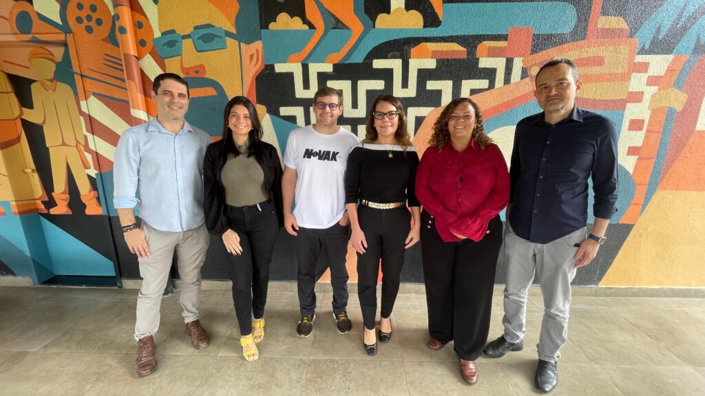 Fabiana Gomes participa de reunião do CITTA para discutir ações voltadas à inclusão digital