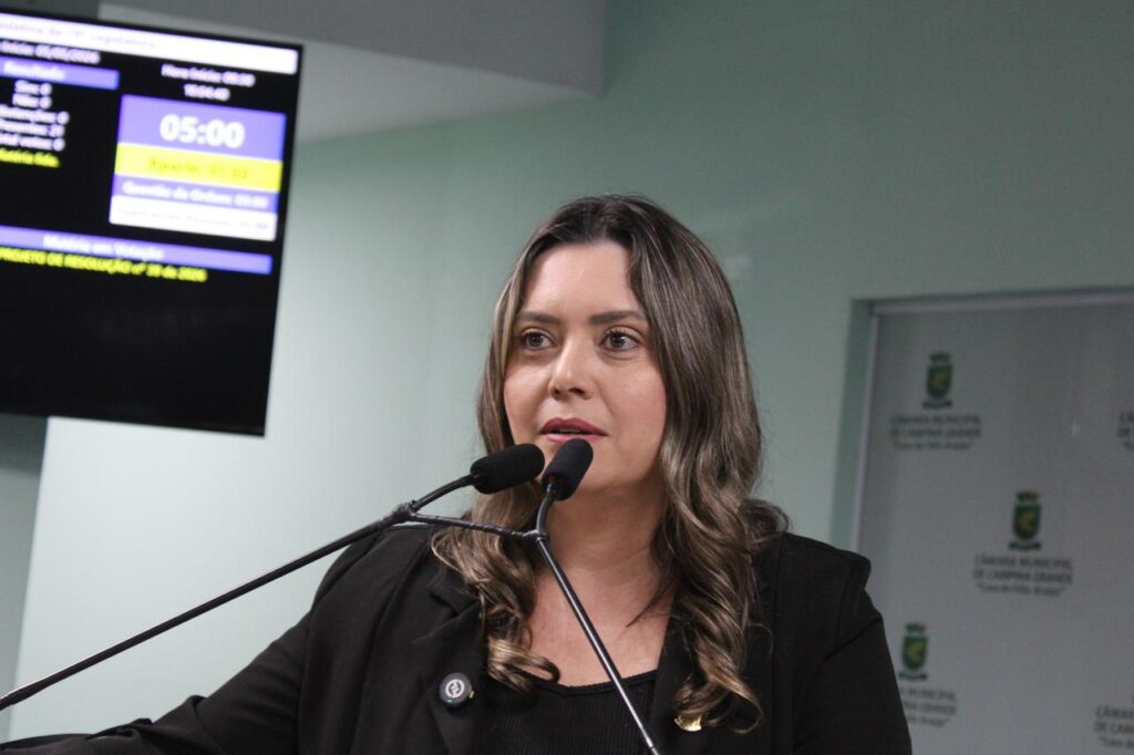 Aprovado por unanimidade, PL de Waléria Assunção sobre livre estacionamento para a imprensa segue para sanção