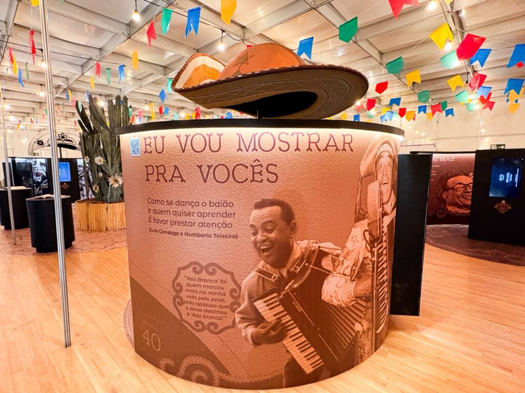 Exposição em homenagem aos 110 anos de Luiz Gonzaga é lançada n’O Maior São João do Mundo