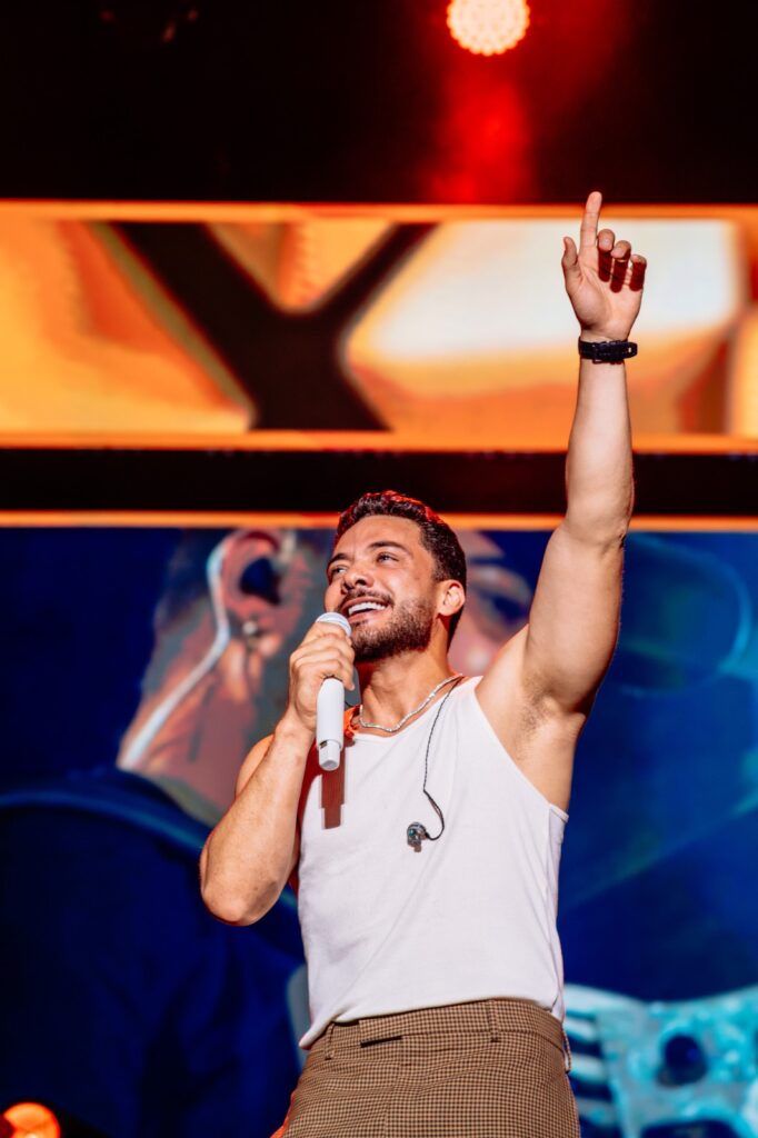 Wesley Safadão faz show no Parque do Povo em maratona de quase 3 horas e emociona com tributo a Gabriel Diniz