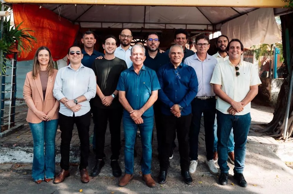 Prefeito interino de Cabedelo reúne base política e anuncia apoio a Nabor para o Senado