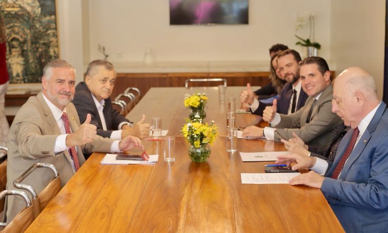 Hugo Motta anuncia acordo com o governo sobre dívidas dos produtores rurais