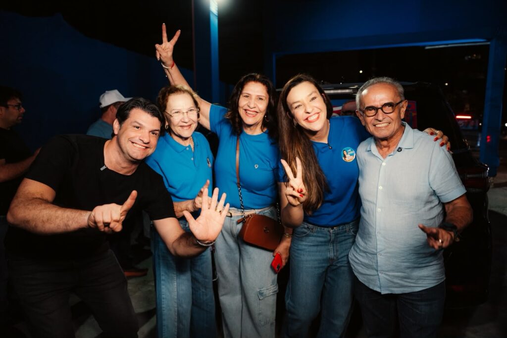 Cícero inicia oficialmente campanha ao Governo da Paraíba com adesivagem em João Pessoa