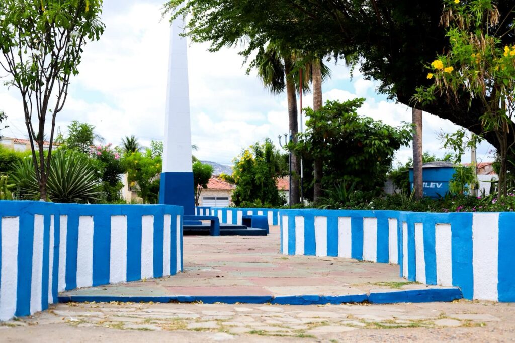 Prefeitura de Piancó conclui reformas das Praças Mário Leite e Severina Cavalcante