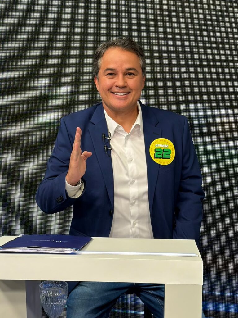 No debate da TV Cabo Branco, Efraim apresenta propostas em diversas áreas