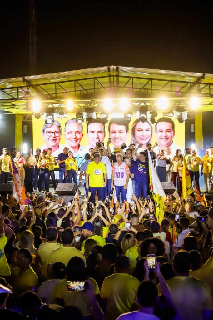Lucas, Nabor e João são recebidos por multidão em Piancó; Daniel, Flávia e Julhinho mostram força política