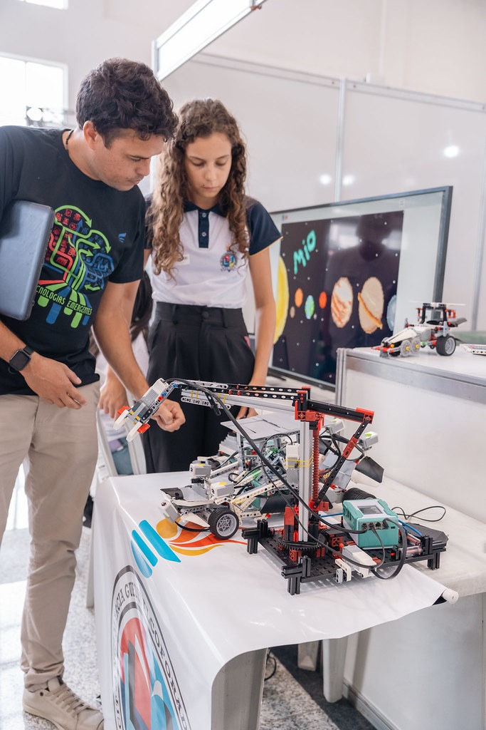 Espaço Robótica promete novas experiências tecnológicas e atividades interativas na Expotec 2026